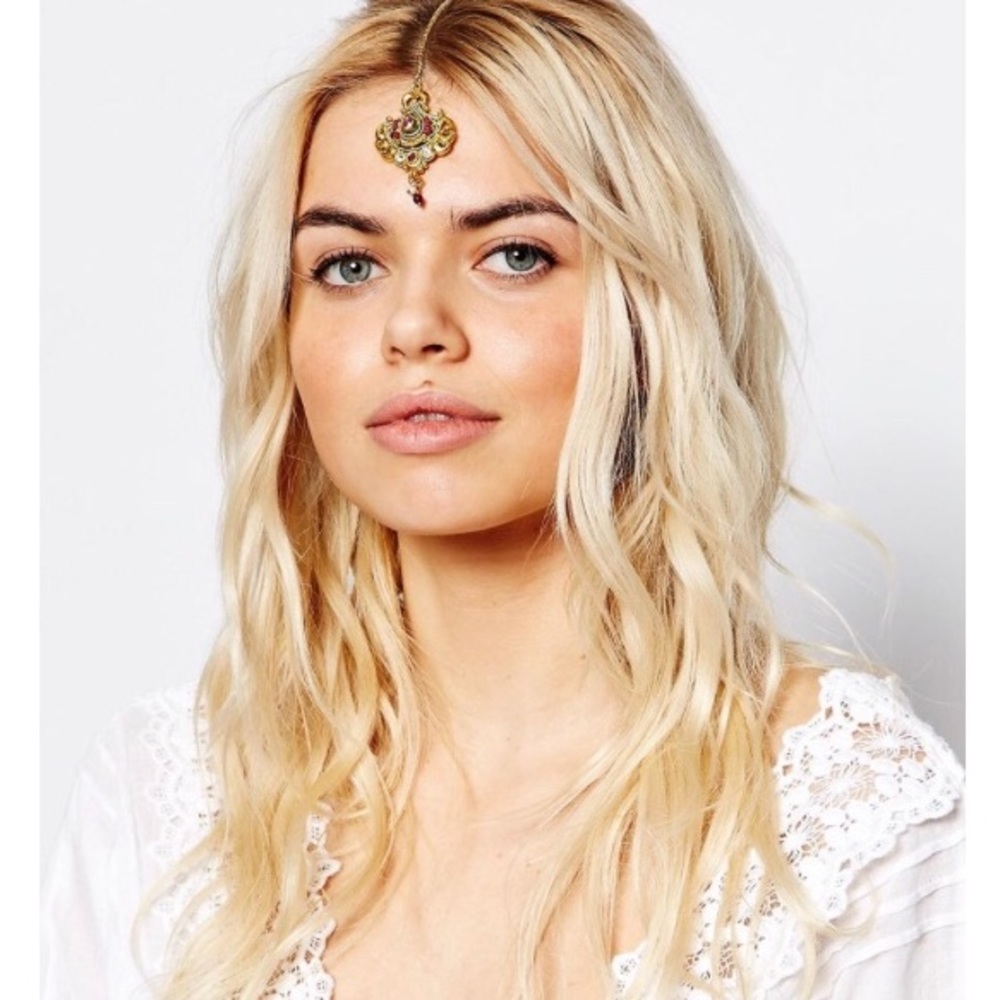 ASOS Rock 'N' Rose Ora Gemstone Tikka Hair Clip
